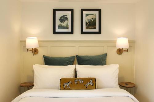 Postel nebo postele na pokoji v ubytování Cosy Cottage in Rural Lympsham