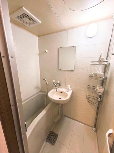 8Close to the station, 2 stations can be used, spacious space, maximum 5 people