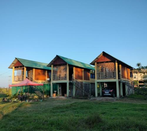 Здание варианта проживания в семье