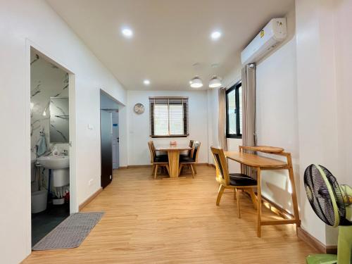 Φωτογραφία από το άλμπουμ του Private House near KKU σε Ban Non Muang