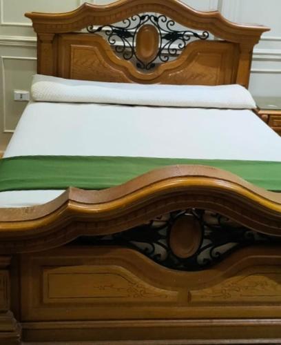 ايجاكس بيراميدز