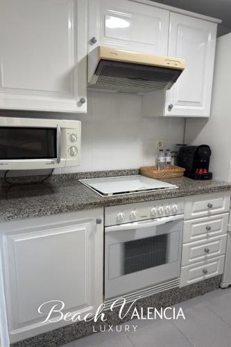 BEACH VALENCIA LUXURY B7-21 Apartment with terrace and sea views with two rooms