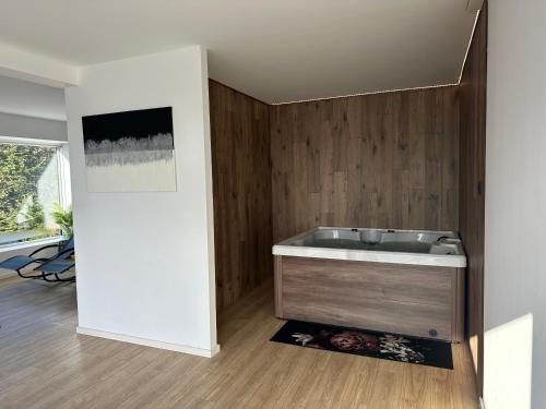 Φωτογραφία από το άλμπουμ του Vila Altura- Luxury Hiltop Retreat with Panoramic View & Teracce σε Rogaška Slatina