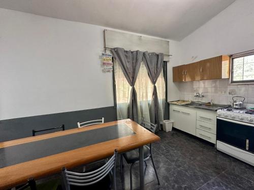 Η κουζίνα ή μικρή κουζίνα στο La Casa De Juan