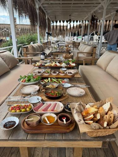 Mad på campingpladsen eller i nærheden