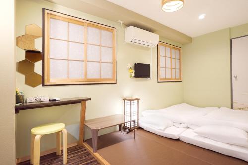 Sunflower Hotel 402, Osaka, Namba & Shinsaibashi