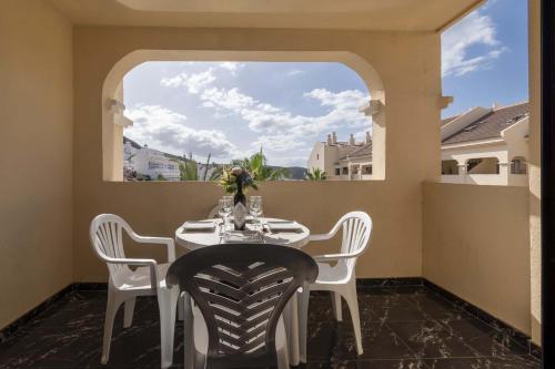 Castle Harbour 2 Bed Duplex