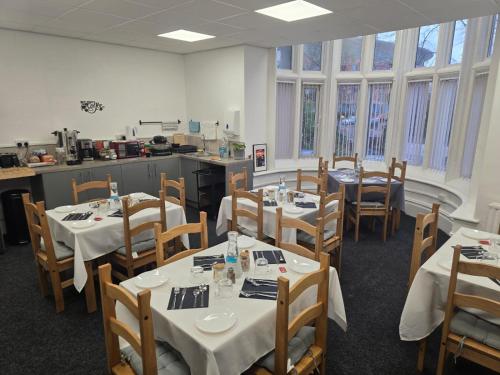 Restaurace v ubytování OYO A Better Night Hotel - Manchester Salford