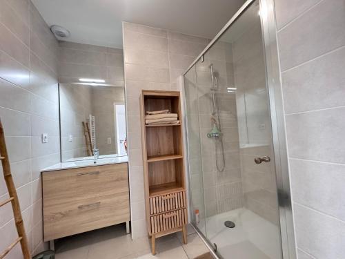 Ένα μπάνιο στο VALBERG CENTRE CŒUR STATION Studio avec mezzanine 4 couchages a deux pas des pistes