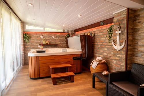 Φωτογραφία από το άλμπουμ του Anno Apartman σε Balatonföldvár