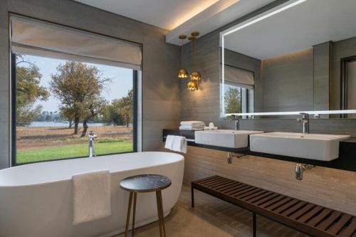 Φωτογραφία από το άλμπουμ του Raydia Ventures Travel and Tours στο Λίβινγκστον