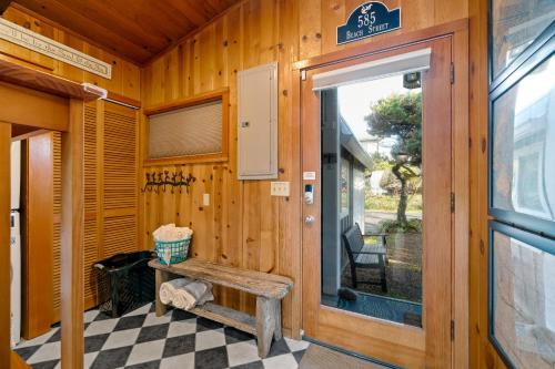 Ένα μπάνιο στο Ocean's Doorstep MCA#1121