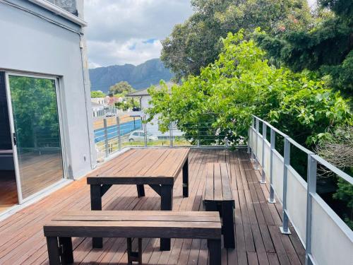 Phong cảnh thiên nhiên gần nhà khách