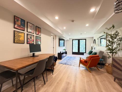 Φωτογραφία από το άλμπουμ του Entire Modern Cozy 2BR Apt mins SU, LeMoyne, DT σε Syracuse