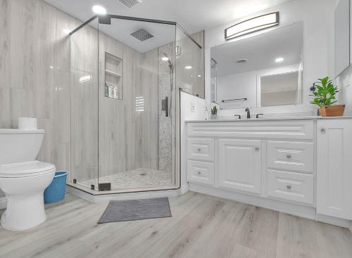 Et badeværelse på Arcadia Family House