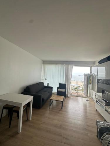 Φωτογραφία από το άλμπουμ του Le Baulnéaire, Vue Mer, Plage à Pied, Parking Privé στη Λα Μπολ