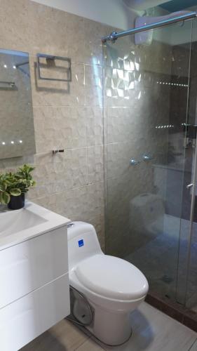 Un baño de Cristo rey hostal campestre