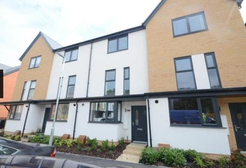 Το κτήριο όπου στεγάζεται  το bed & breakfast