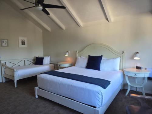 Billede fra billedgalleriet på Lamp Lighter Inn and Sunset Suites i Carmel