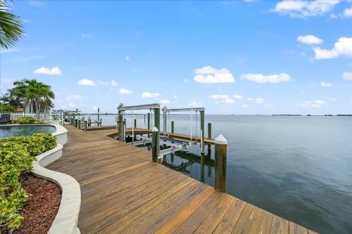 Природа в окрестностях дома для отпуска