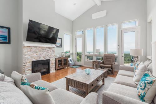 Μια τηλεόραση ή/και κέντρο ψυχαγωγίας στο Nestucca Nest