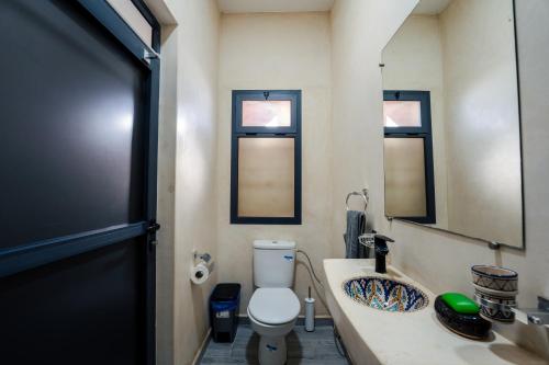 Koupelna v ubytování Kaouki Dream House