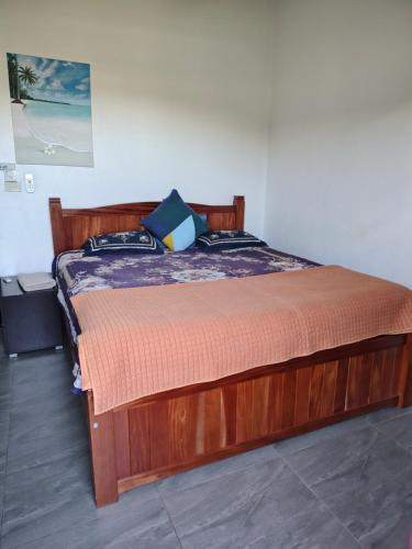 Ένα ή περισσότερα κρεβάτια σε δωμάτιο στο Peace Hut