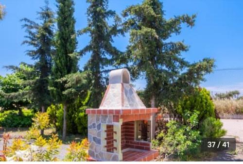 Κήπος έξω από το Haris Papa Villa Kallithea Halkidiki