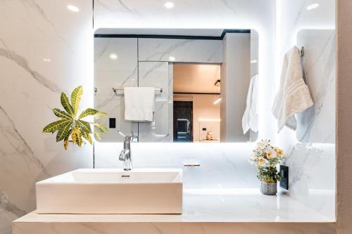 Ένα μπάνιο στο Aralias Villas