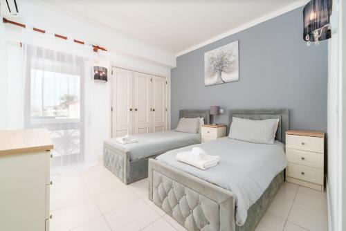401 - 2 bedroom Apartment - Oura - Sea View