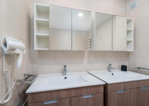 401 - 2 bedroom Apartment - Oura - Sea View