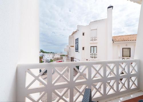401 - 2 bedroom Apartment - Oura - Sea View