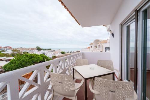402 - Oura - 2 Bedroomed Apartment - Sea View