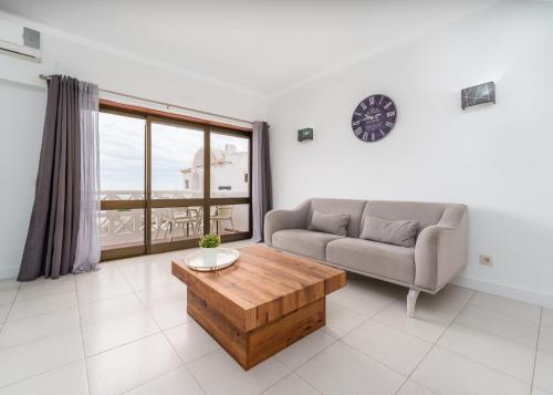 404 - Oura - 2 Bedroom - Sea View
