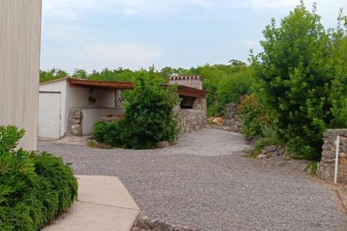 Apartments with parking space Skrbcici, Krk - 25009
