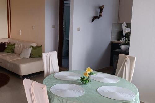 Apartments with parking space Skrbcici, Krk - 25009