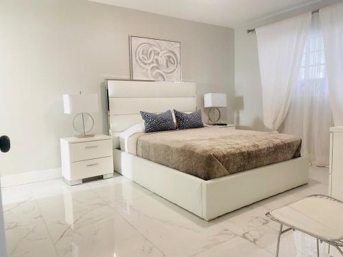 阿文图纳Stylish 1BR 2BA Condo 1Block to Aventura Mall的相册照片