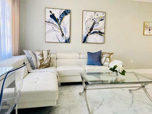 Φωτογραφία από το άλμπουμ του Stylish 1BR 2BA Condo 1Block to Aventura Mall σε Aventura