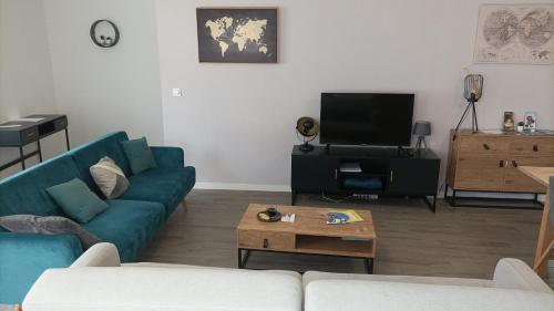 Μια τηλεόραση ή/και κέντρο ψυχαγωγίας στο Gîte de Brocéliande