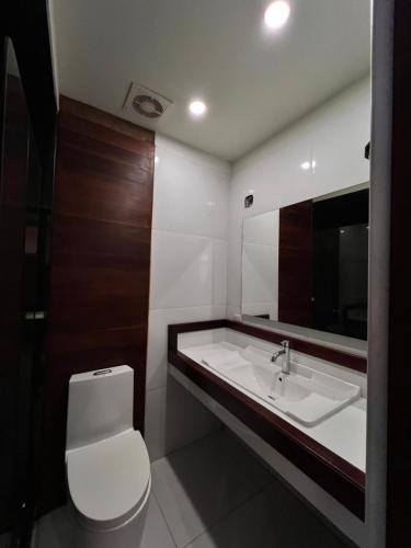 Ένα μπάνιο στο Castillo Yarinacocha