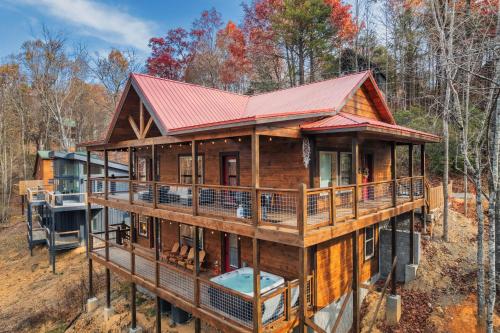 Top rated Smokies Cabin, Arcade, HotTub, Sleeps 12 photo 45