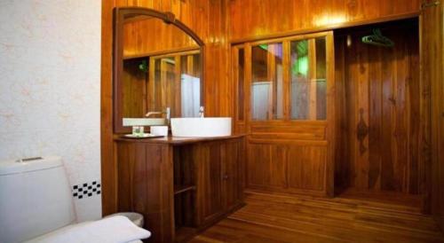 Koupelna v ubytování Srisawat Resort