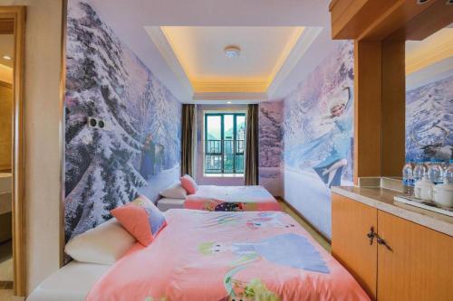 Ένα ή περισσότερα κρεβάτια σε δωμάτιο στο Vienna Classic Hotel Qingyuan Taihe Ancient Cave Scenic Area