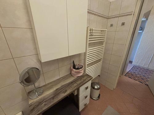 Viennese charm near the main train station for 2-4 people