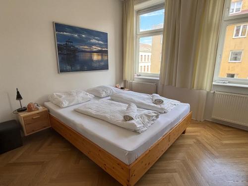 Viennese charm near the main train station for 2-4 people