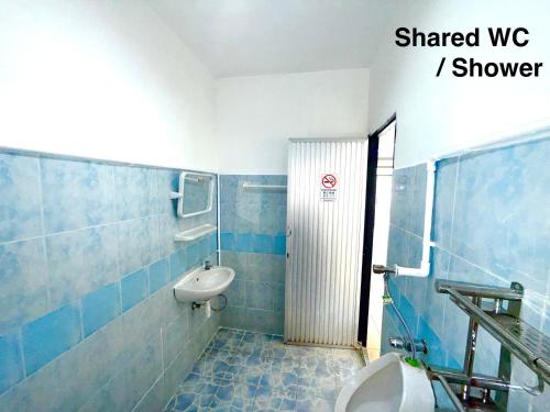 Ένα μπάνιο στο Patong Canal House 2