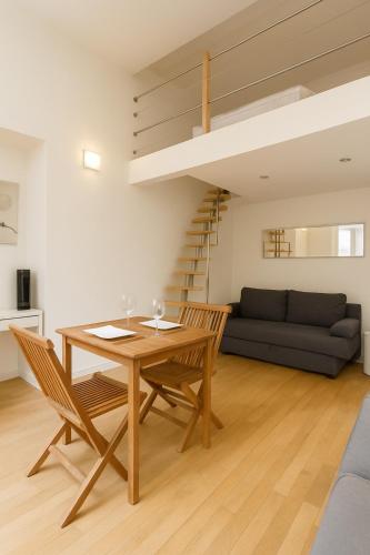 Duplex place Rossetti
