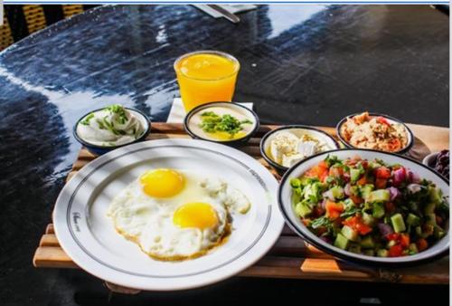 Galeriebild der Unterkunft הדירה באחוזת נח in ‘Ein Ya‘aqov