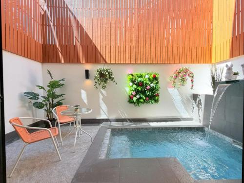 Swimmingpoolen hos eller tæt på Chilla B villa