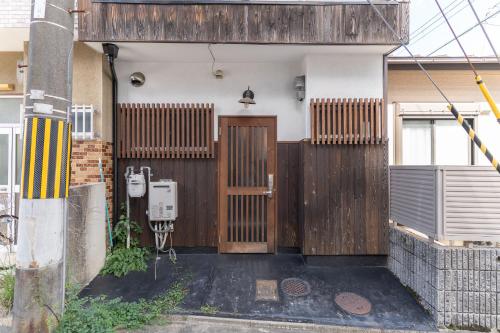 蛮子民宿 金閣寺